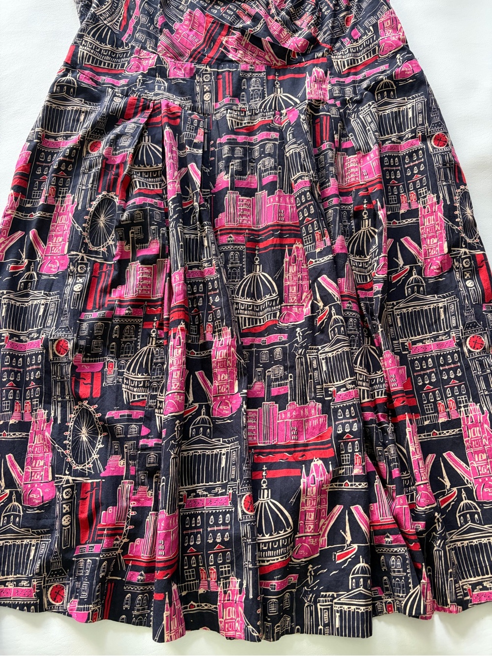 Emily and Fin London Landmarks Print Dress Plus 2X Whimsy Novelty Paris Euro - Picture 4 of 10